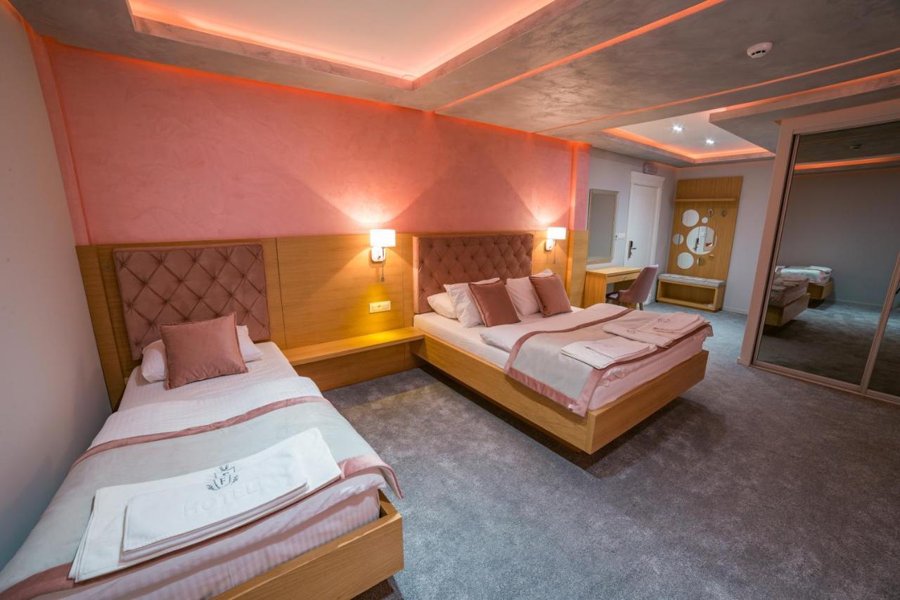 Motel Felikitas Лакташи Екстер'єр фото