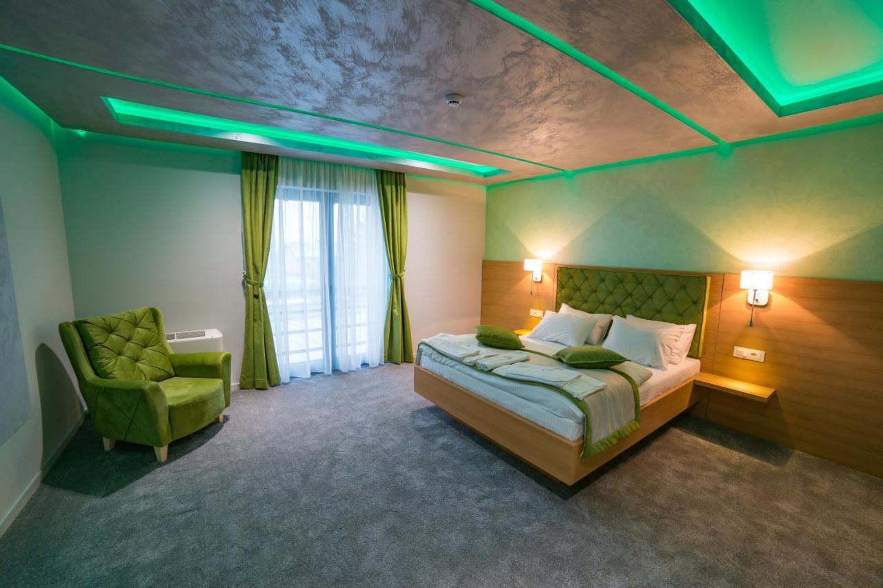 Motel Felikitas Лакташи Екстер'єр фото