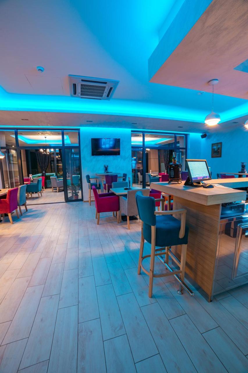 Motel Felikitas Лакташи Екстер'єр фото