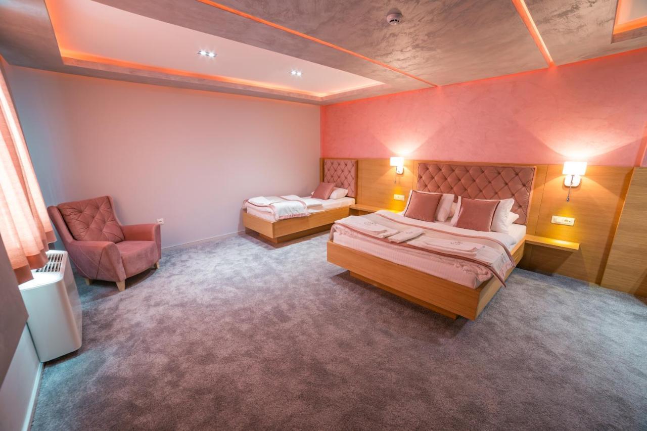Motel Felikitas Лакташи Екстер'єр фото