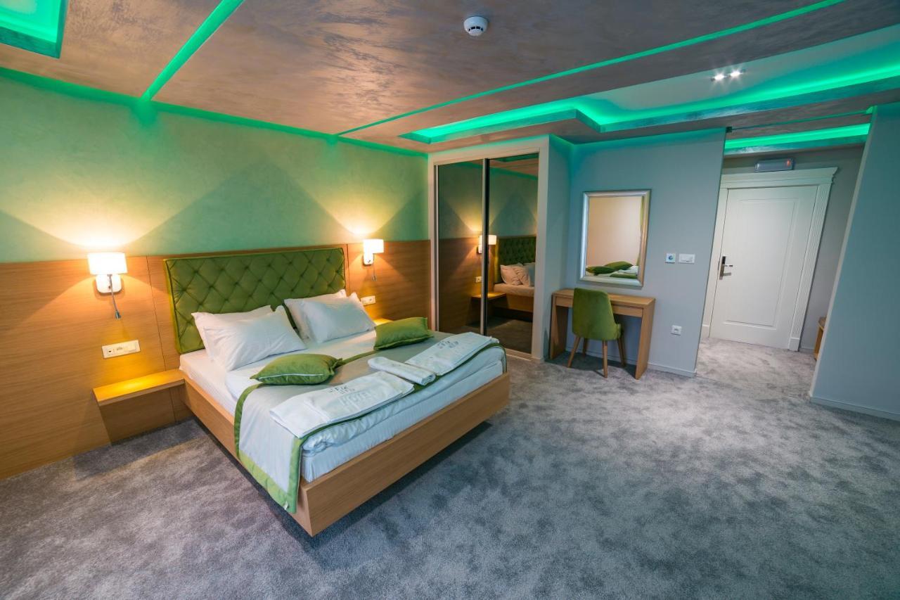 Motel Felikitas Лакташи Екстер'єр фото