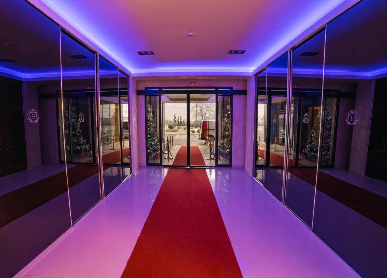 Motel Felikitas Лакташи Екстер'єр фото